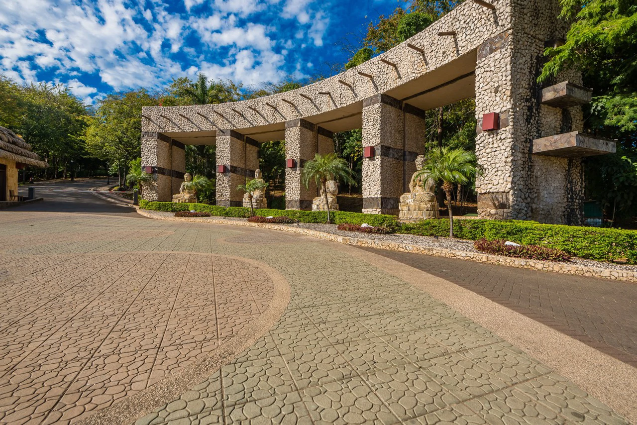 Prime Flat Lot in Senderos:  Ready to Build | Premium Phase 1 Location - Gallery image 12