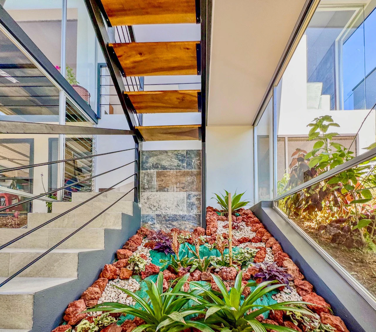 Modern House with Panoramic Views in Naranjo - Gallery image 13