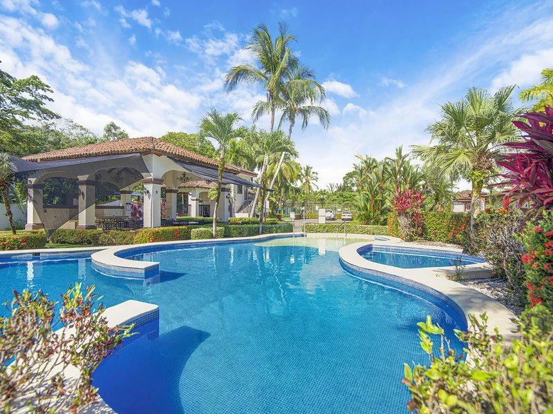 Modern Beachside Home with Office & Garage: Walking distance to the beach in a great community! - Gallery image 28