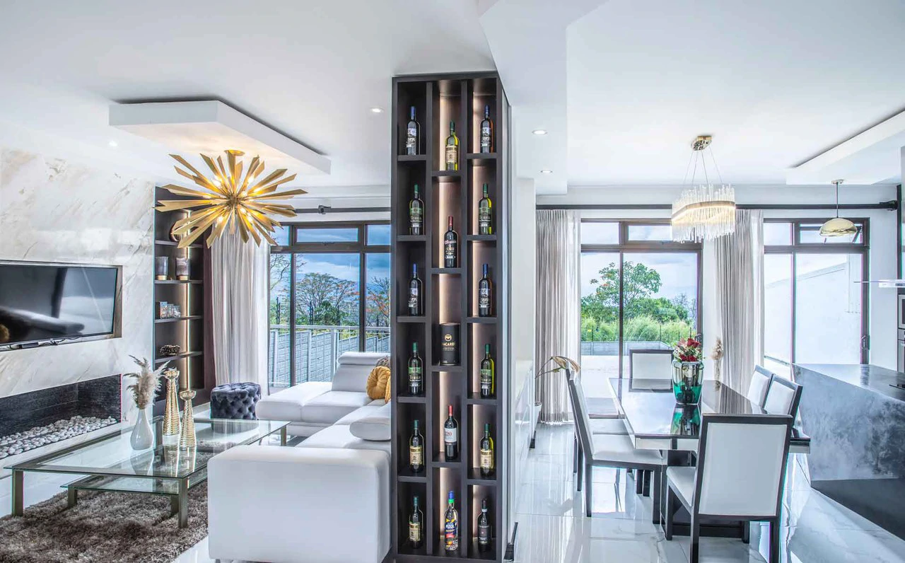 Modern Home with Exclusive Design, Panoramic Central Valley Views and Fresh Climate – Alajuela, Costa Rica - Gallery image 3
