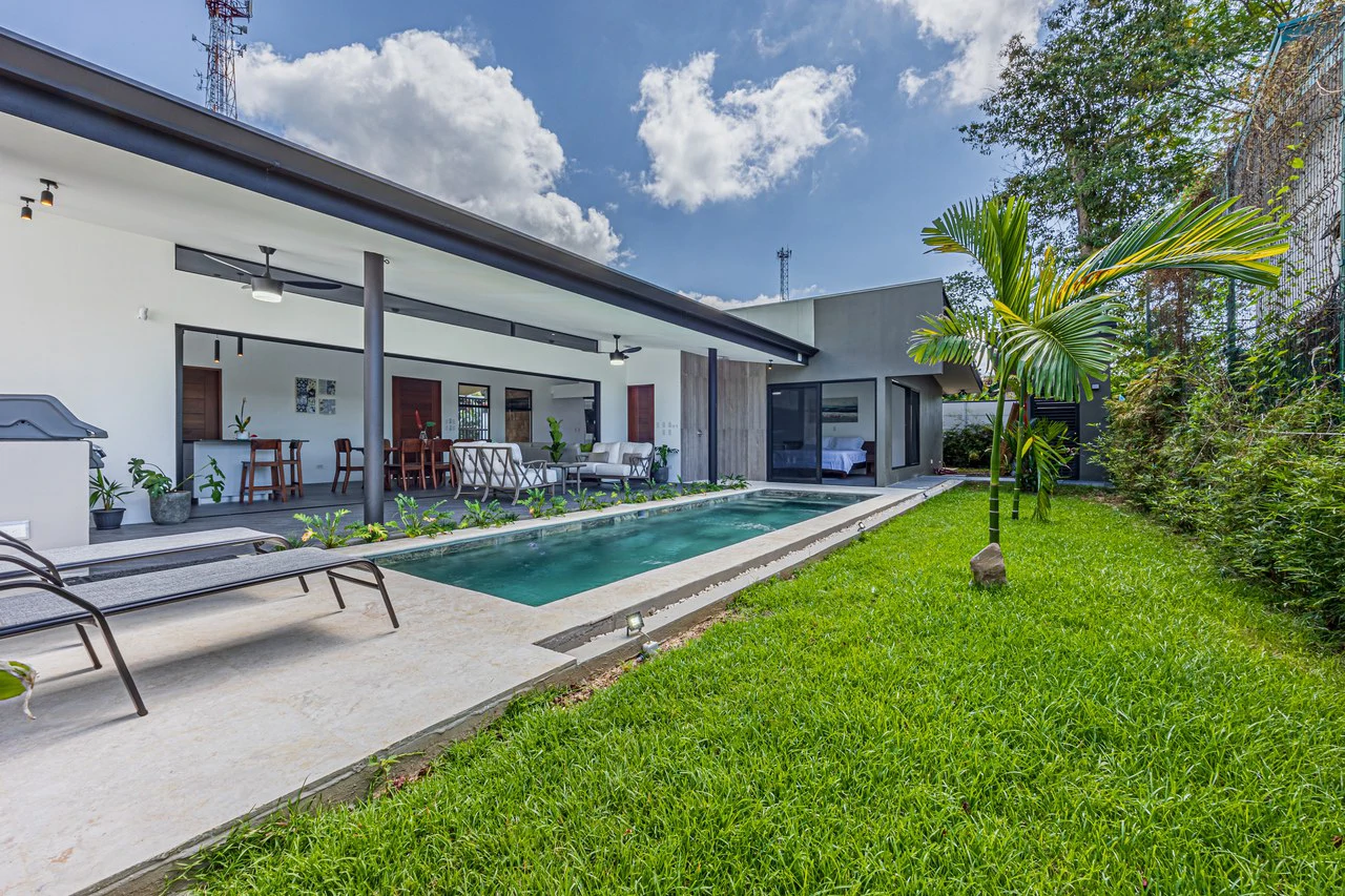 STYLISH 3 BED, 3 BATH BRAND NEW VILLA IN UVITA.: Mountain Villa For Sale in Uvita - Gallery image 19