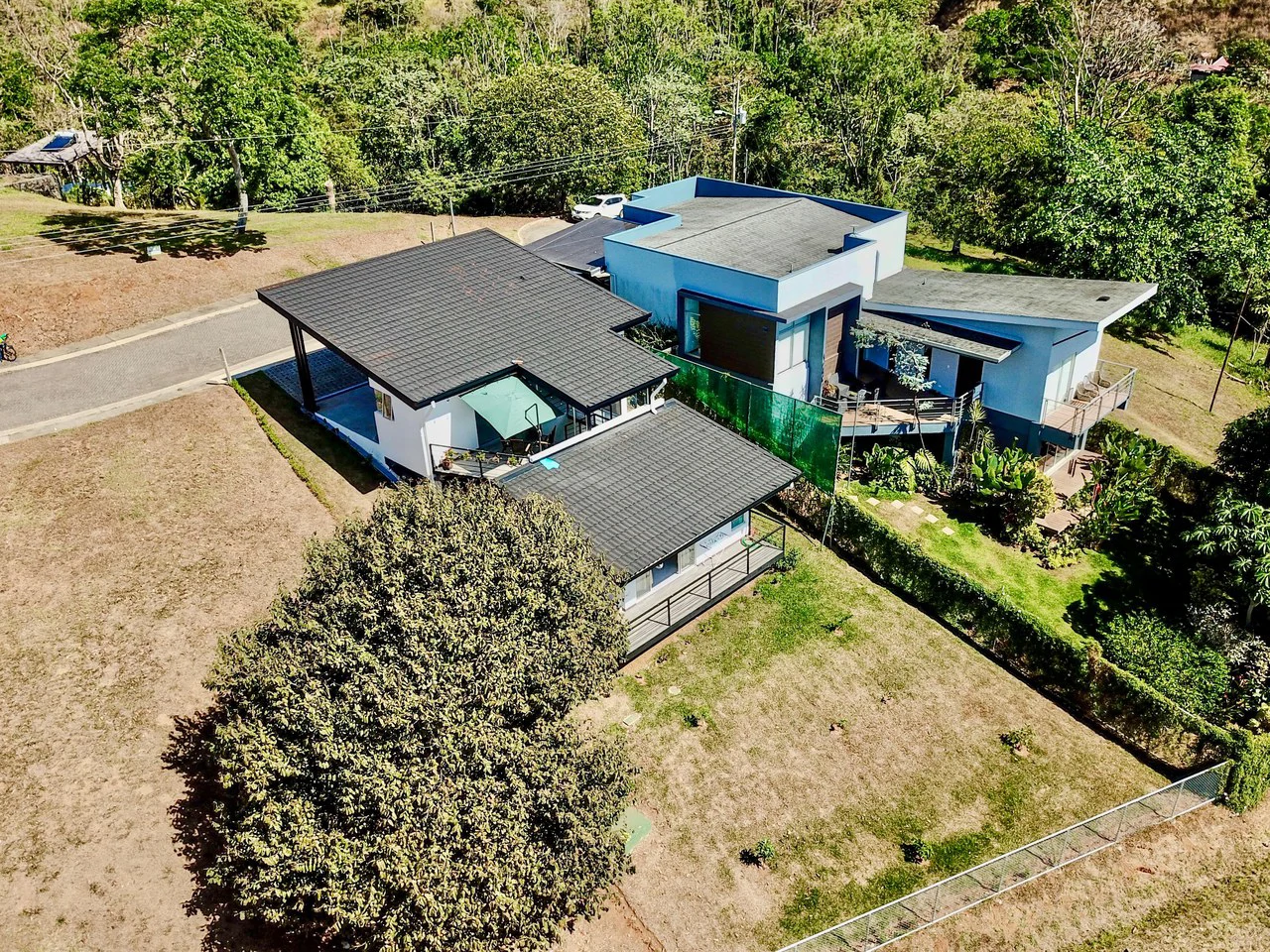 Modern House with Panoramic Views in Naranjo - Gallery image 16