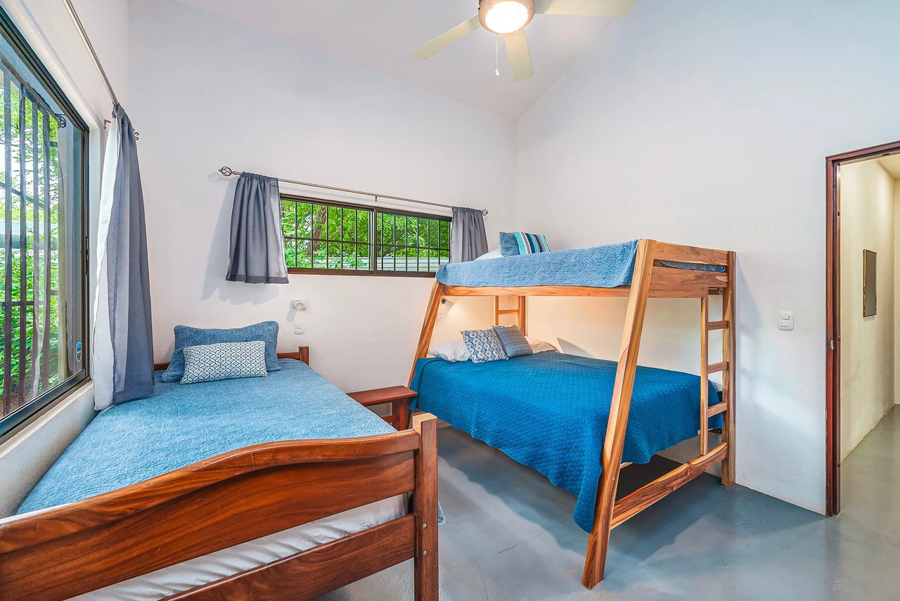 Campo de Sueños: Fresh 3BR Beach Home & Pool on 3/4 Acre - Gallery image 30