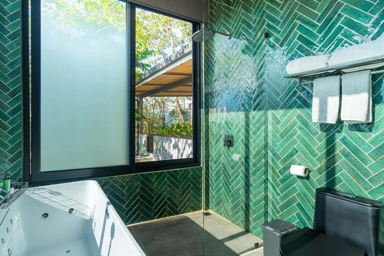 Casa Moon Diablo: Iconic Ocean View Luxury Estate with Infinity Pool, Rooftop Patio, Gym & Sauna in Manuel Antonio - Gallery image 86