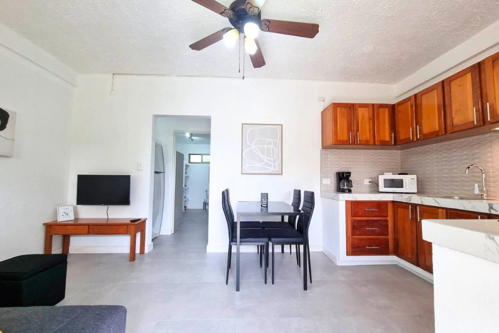 Condo Residencia Anita: Charming One-Bedroom Condo Near the Beach - Gallery image 6