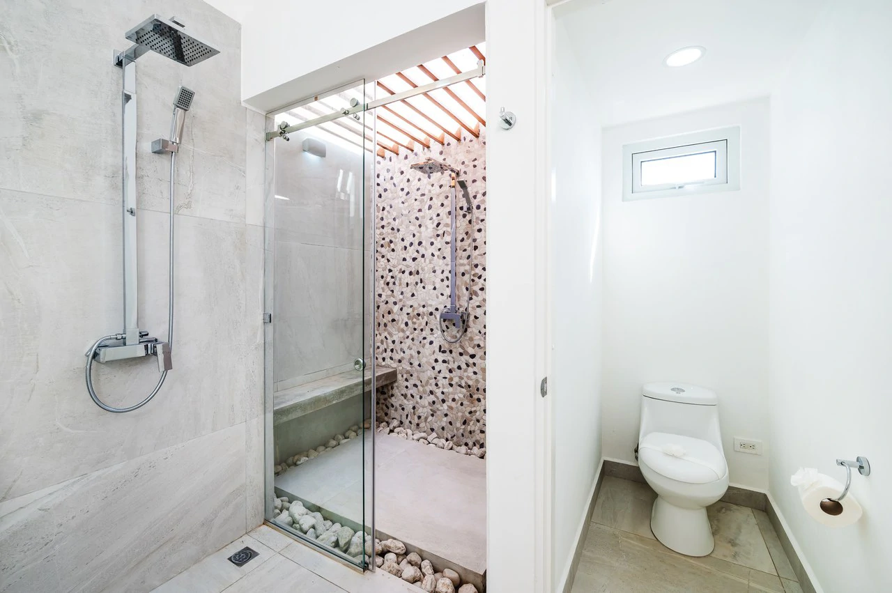 The Enclave: Ultra-Modern 5 Bedroom Villa Located Minutes From the Beach! - Gallery image 20