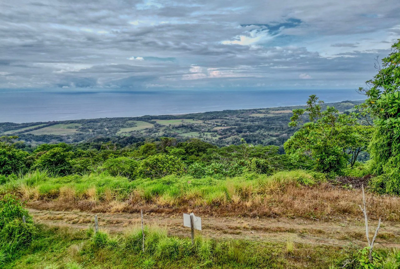 24.46 ACRES- Ocean And Mountain View Land, 4 Building Areas, Legal Water, Public Road, 20min From Beaches!!!