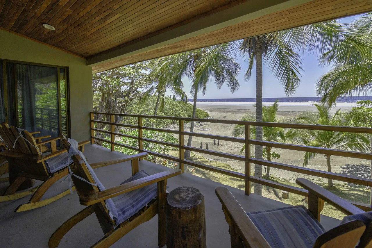Rare Titled Beachfront Property with House - Gallery image 7
