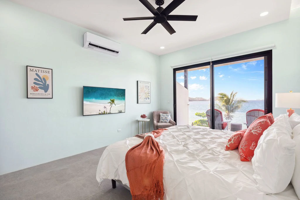 Villa Ballena: Sleek and Modern Beach House in Costa Rica - Gallery image 35