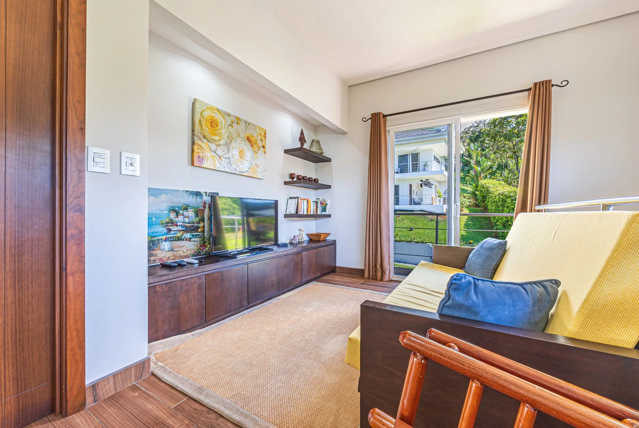 Elegant Tropical Villa Steps from Playa Hermosa – Gated Community - Gallery image 17