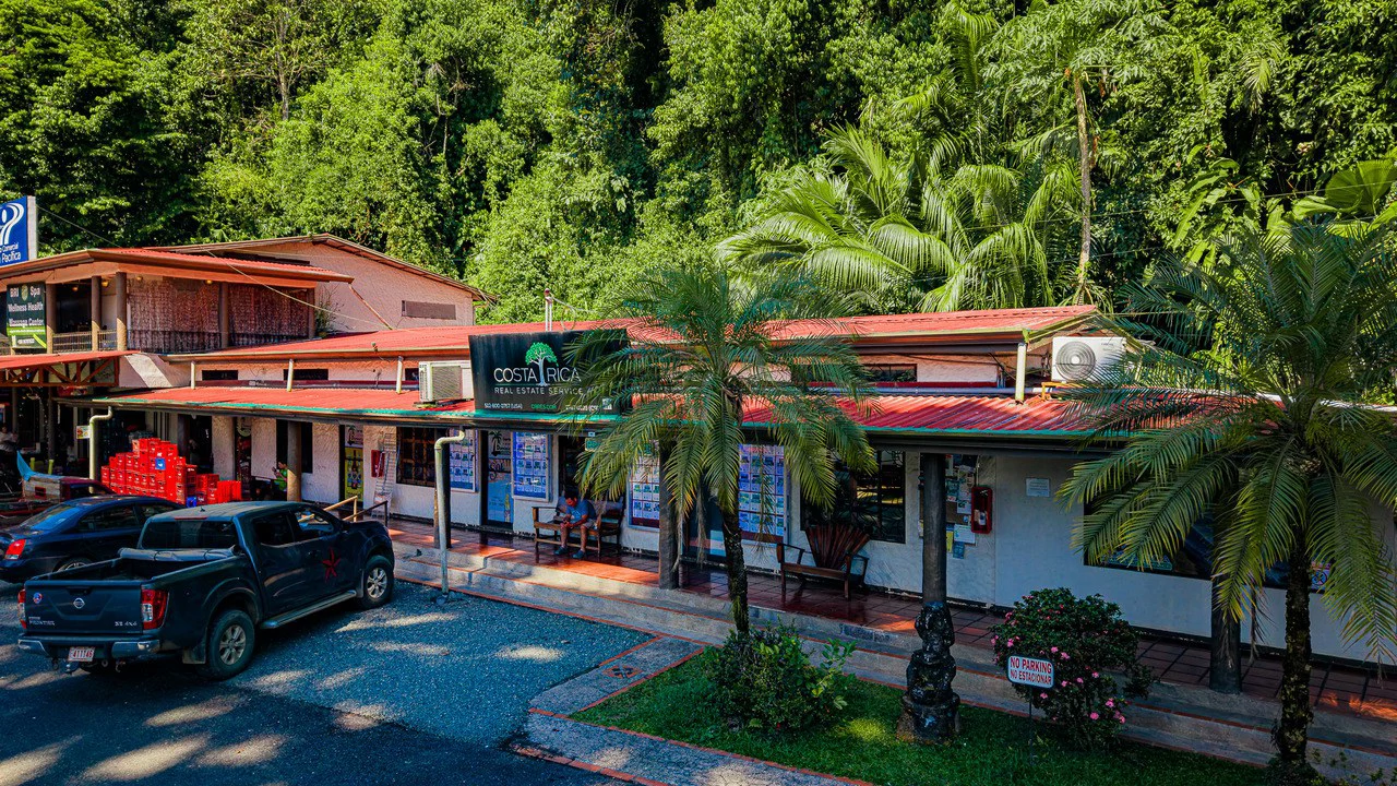 Prime Commercial Plaza for Sale in Playa Dominical - Gallery image 6