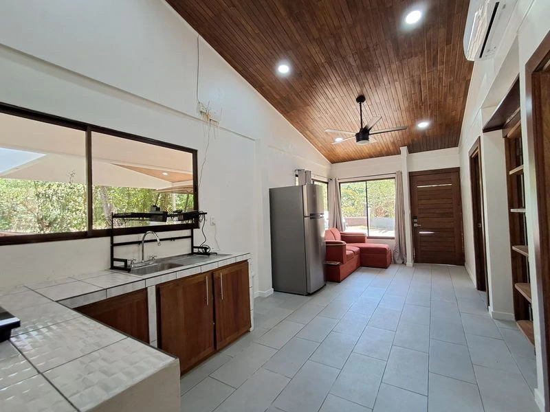 Casa Blanca: Urgent Sale -Single-Story Home with Pool and Expansion Potential - Gallery image 7