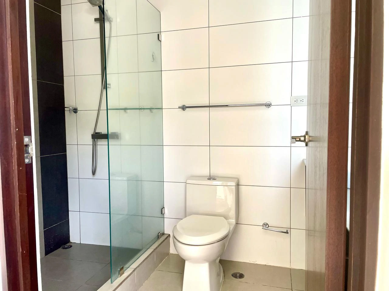 Mountain view house for sale 3 bedrooms Santa Ana Costa Rica - Gallery image 19