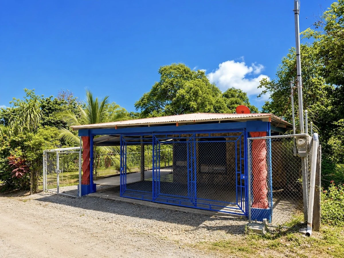 3 Bedroom Home Near Puerto Jiménez - Gallery image 2