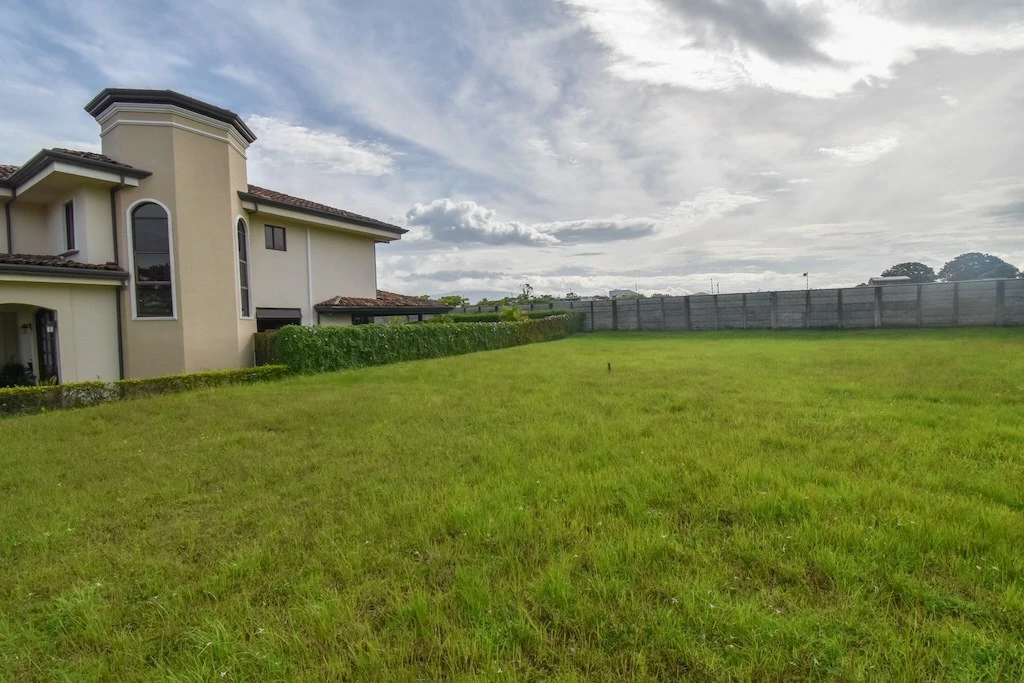Terreno de 517m2 en Condominio Los Castillos, La Guácima: Home Construction Site For Sale in La Guácima - Gallery image 12