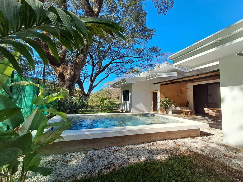 Casa Abana: Newly Built Home with Private Pool Just 10 Minutes from Sámara - Gallery image 2