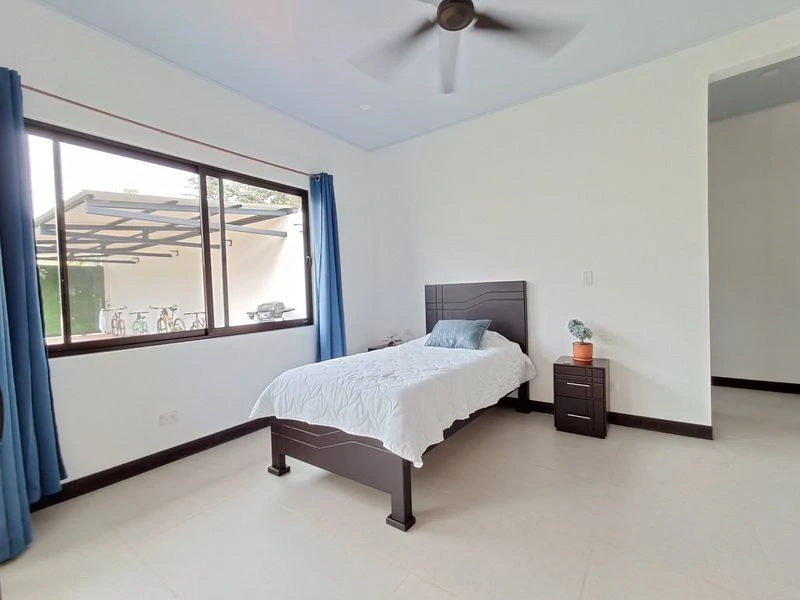 Casa Cascada Gavilán: Brand-New 3-Bedroom House with Pool, Steps from the Beach and Samara Center - Gallery image 9
