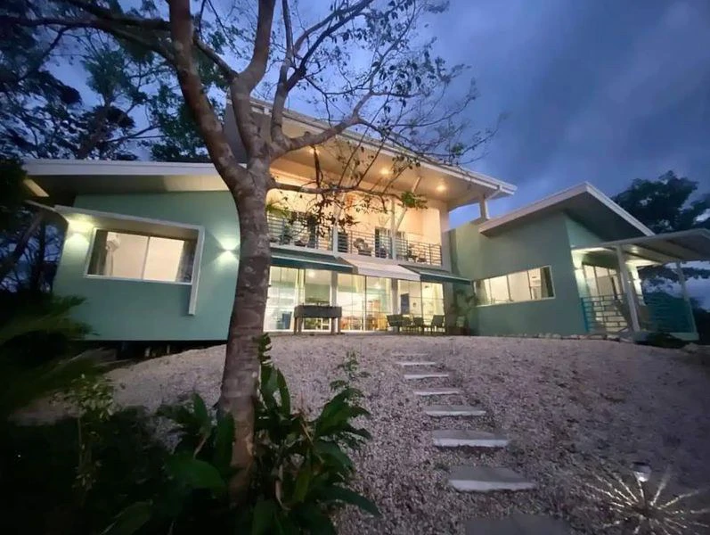 Casa Nube & Casa Cielo: Elegant Boutique Hilltop Estate With Two Homes, Saltwater Pool - ideal for families & rentals - minutes from Samara Beach