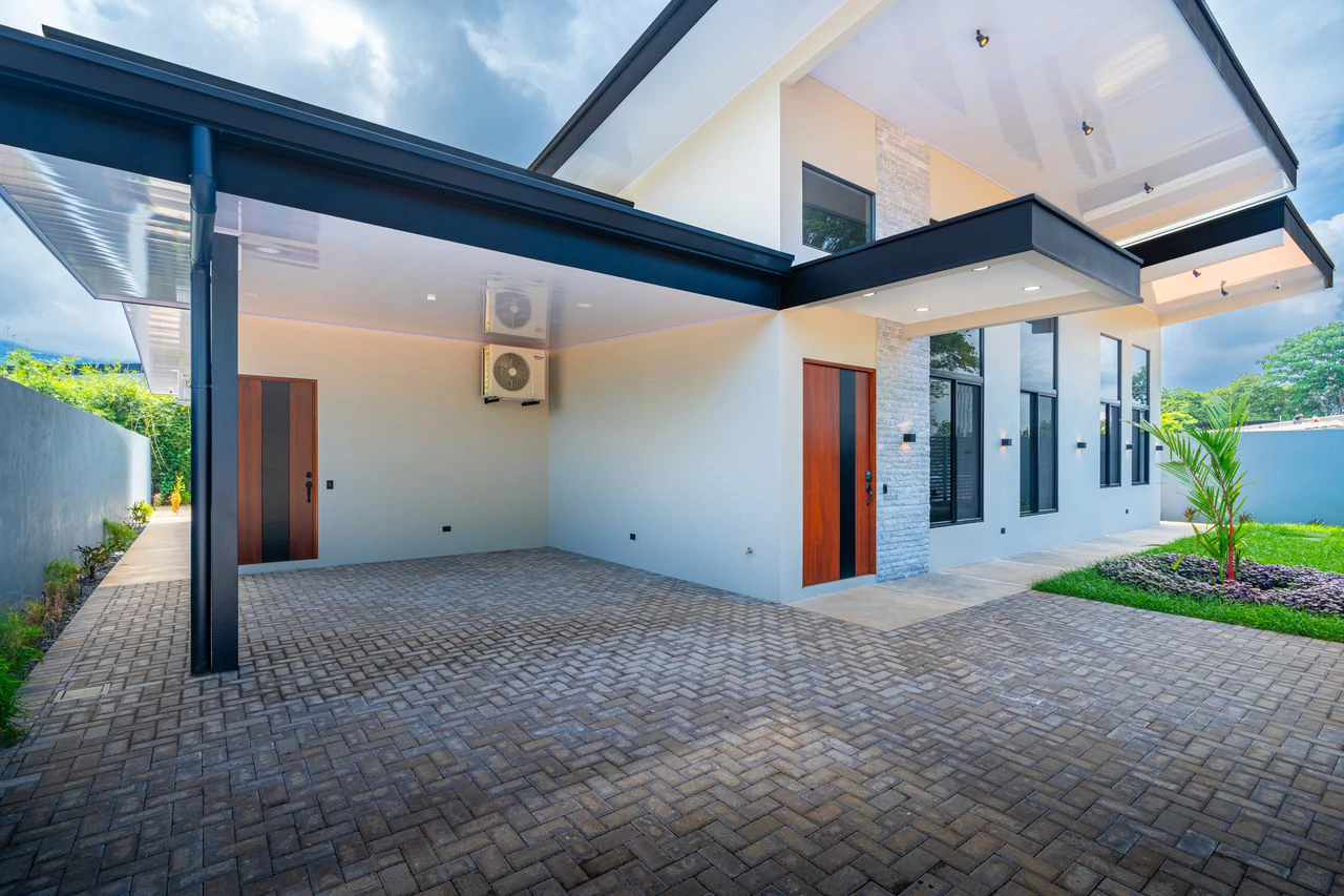 River Bend Estates, 3 Bedroom Masterpiece.: House For Sale in Uvita - Gallery image 15