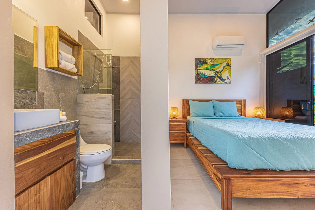 Elegant Tropical Home | 5 Minutes from Marino National Park: Near the Coast House For Sale in Bahía Ballena - Gallery image 30
