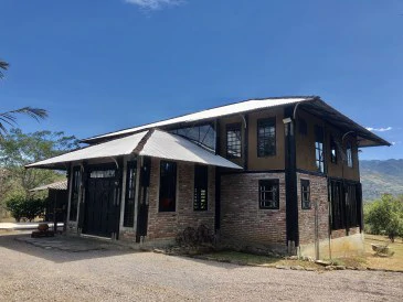 House For Sale in Ciudad Colón