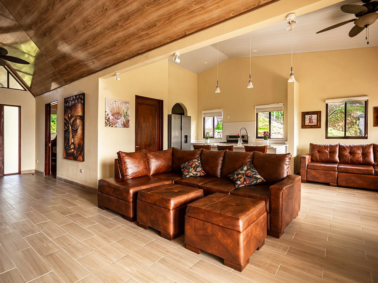 11.25 ACRES- 4 Bedrooms, Two Homes, Panoramic Ocean & Mountain Views With Stream, 30+ Fruit Trees, 40 Minutes to Quepos!!! - Gallery image 16
