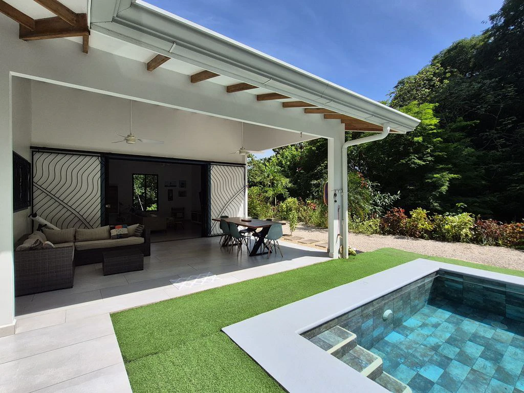 Casa Amapola: PRICE REDUCTION - Turnkey Modern Home with Pool in a Serene Tropical Setting, very close to Samara - Gallery image 3