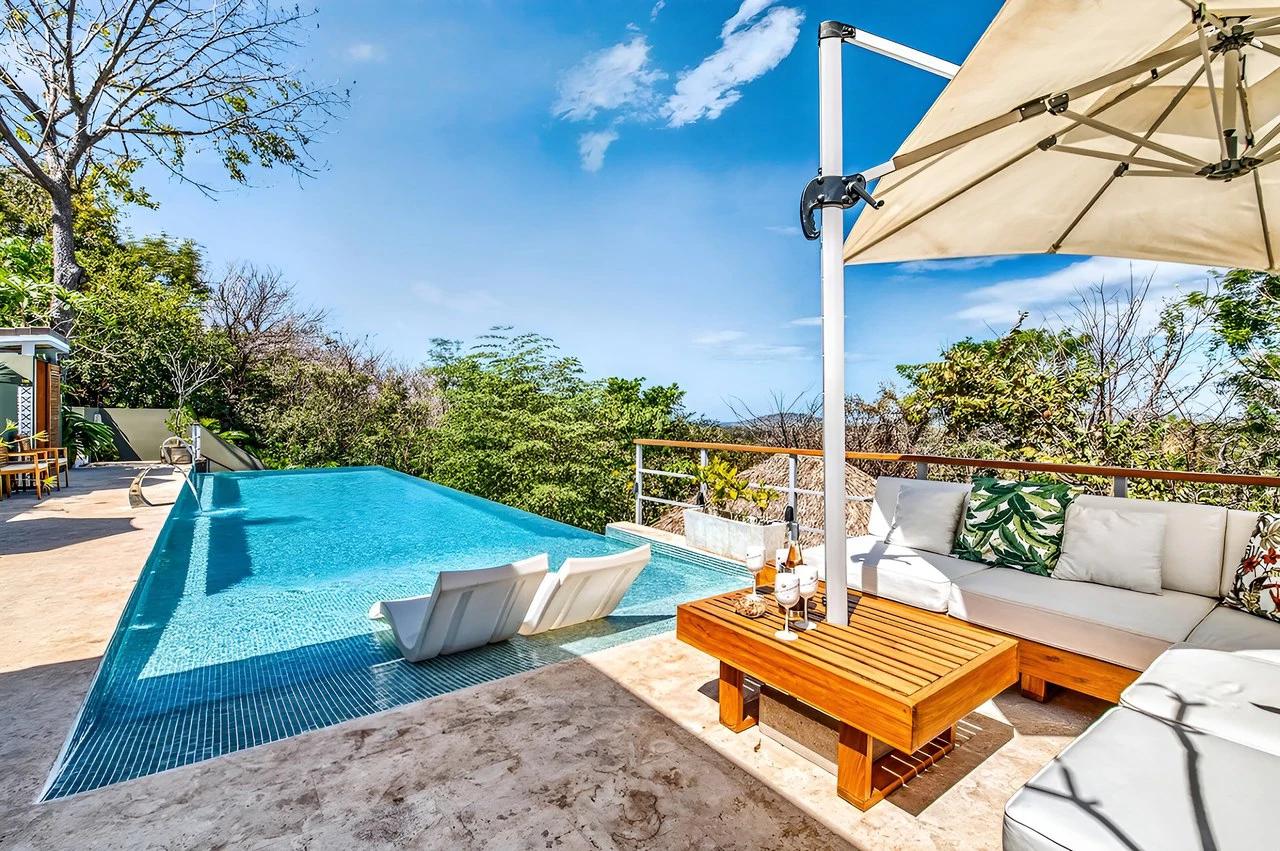 Casa Pochote: Artisan Luxury Villa in Tamarindo | Pool, Jacuzzi & Langosta Beach Club Membership Included - Gallery image 48