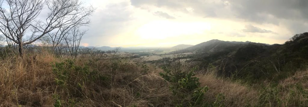 FINCA WITH BREATHTAKING MOUNTAIN VIEWS IN SANTA CRUZ