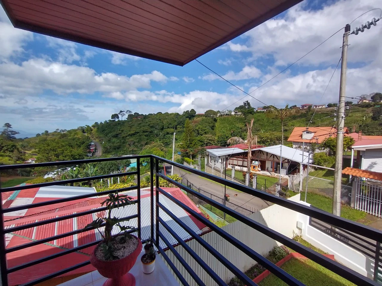Full Furnished 2-story House for Sale in Grecia: House For Sale in Grecia - Gallery image 5