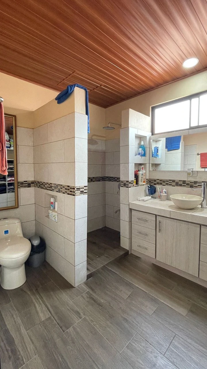 Two-story house for sale Grecia - Gallery image 11