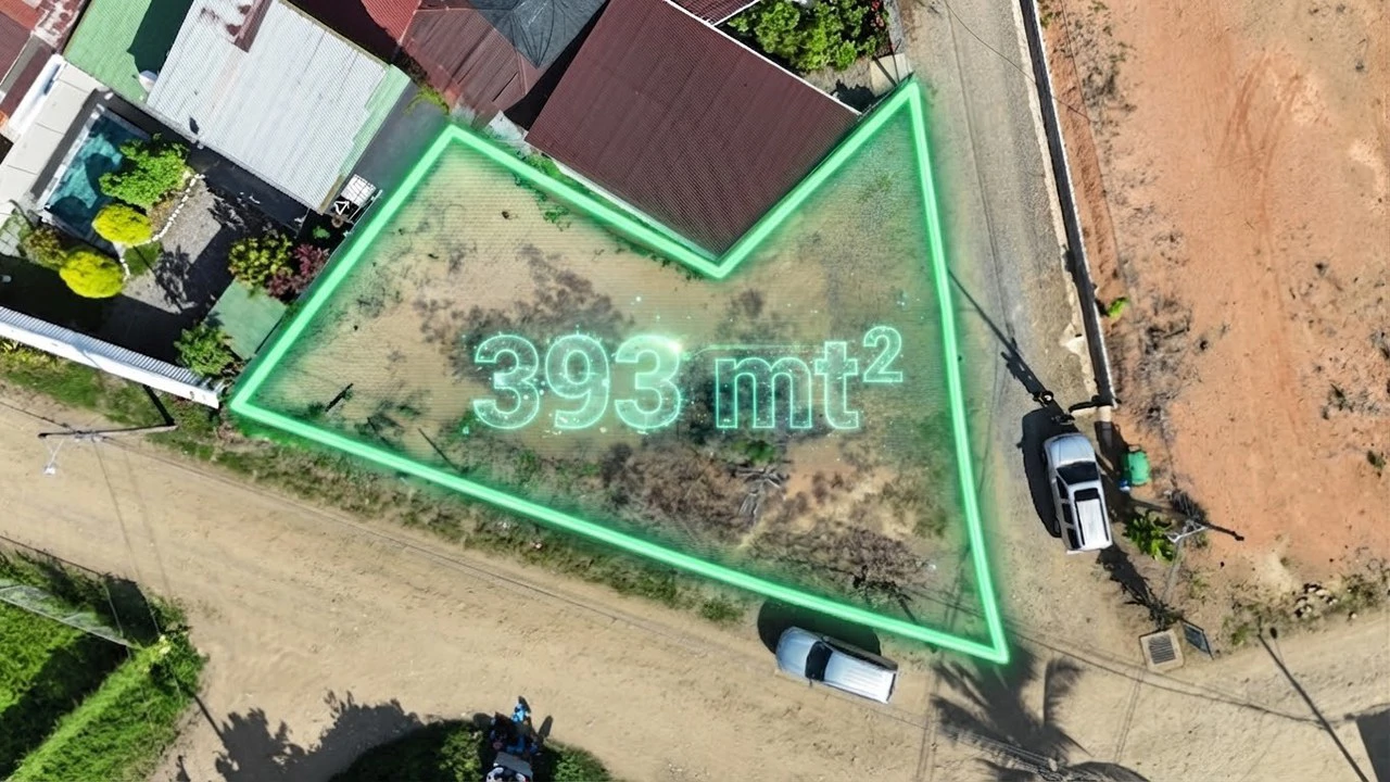 Near the Coast Home Construction Site For Sale in Uvita