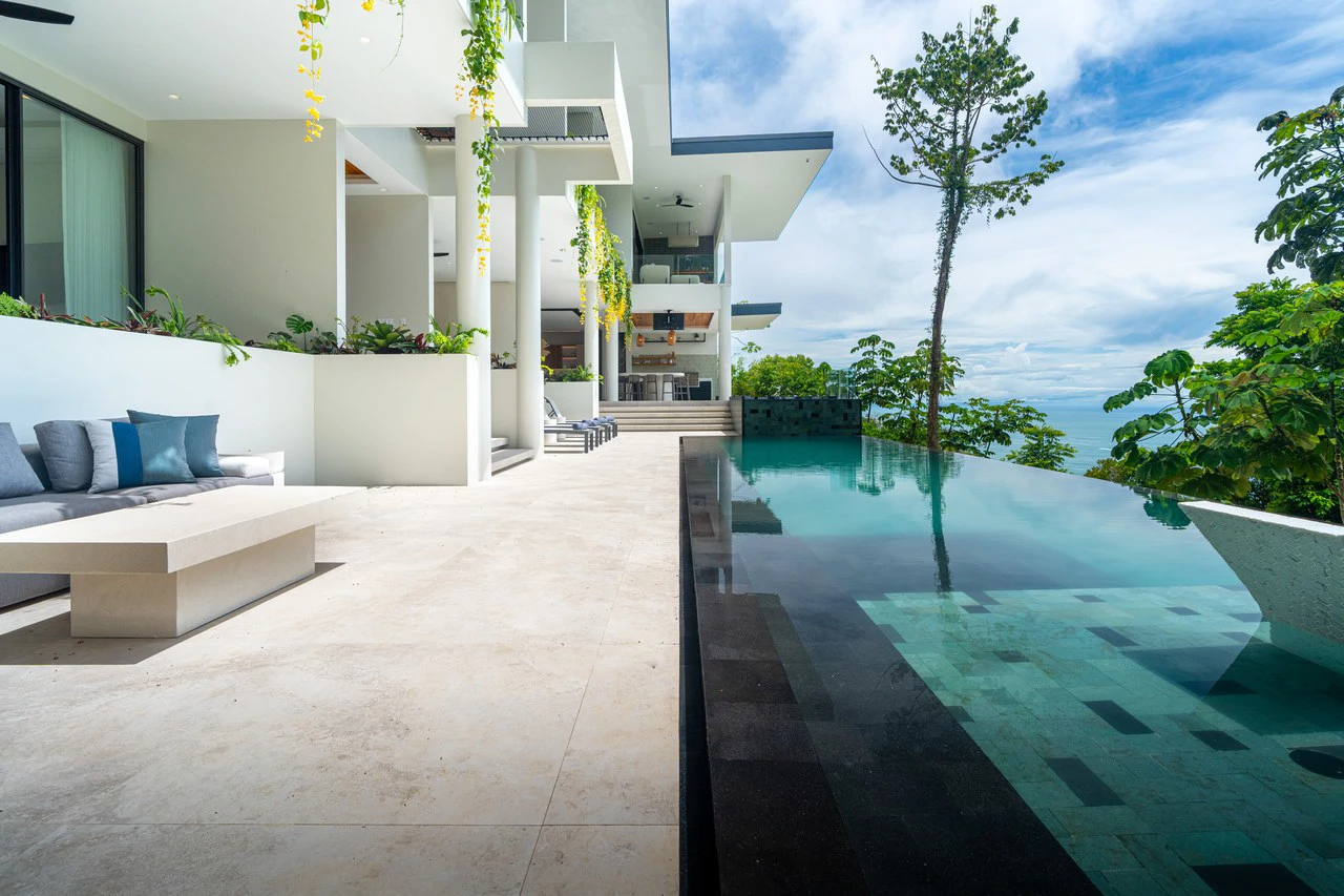 Acqua Blu: Mountain House For Sale in Escaleras - Gallery image 91