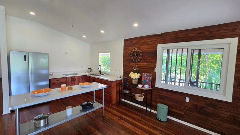 Villa del Mar, one block from the beach in Bejcuo: Fully titled half acre property with 2 level home - Gallery image 32