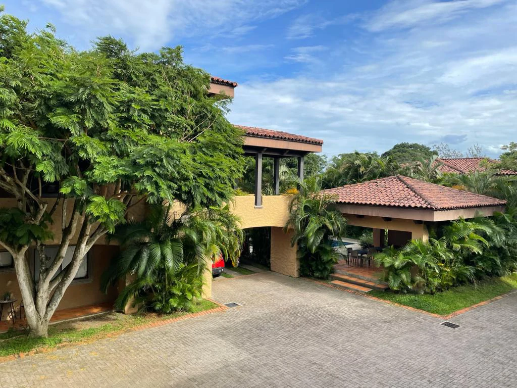 Sale of Apartment in Brasil de Mora San José Costa Rica - Gallery image 2