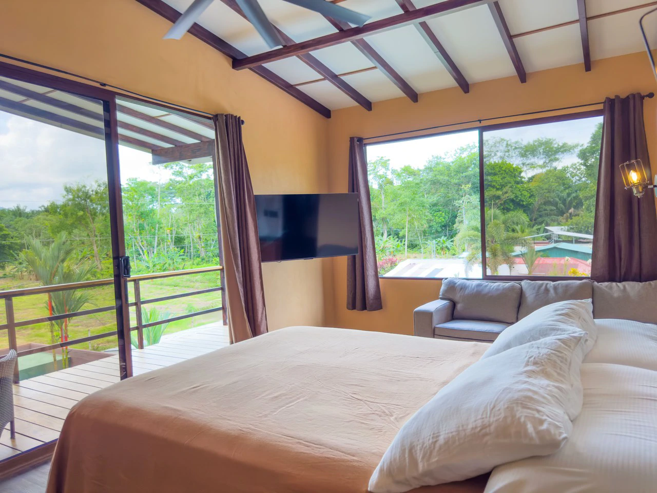 Naranjito corner lot house - photo 44