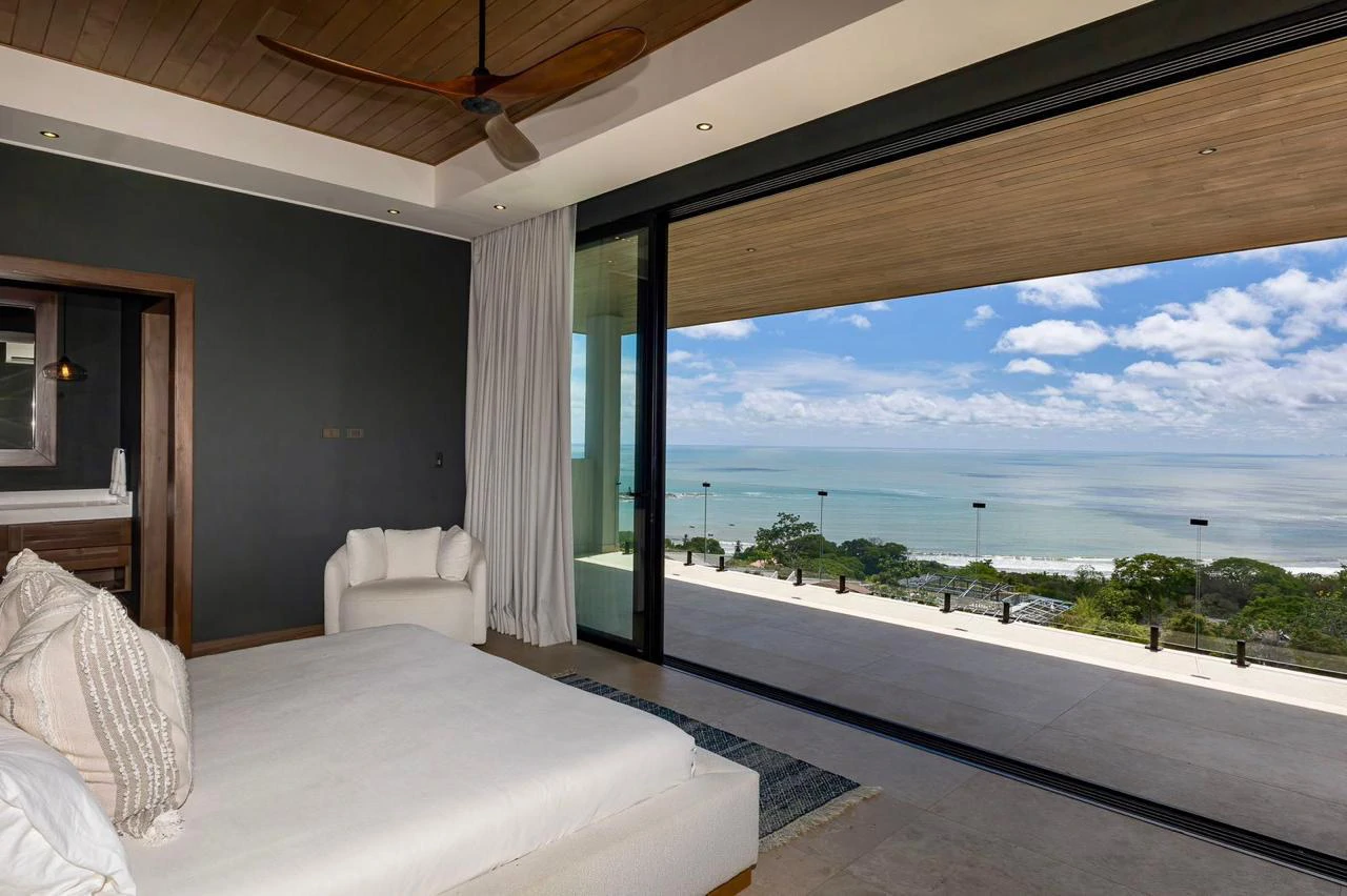 Luxurious 5 Bedroom Coastal Estate Dominical - Gallery image 31