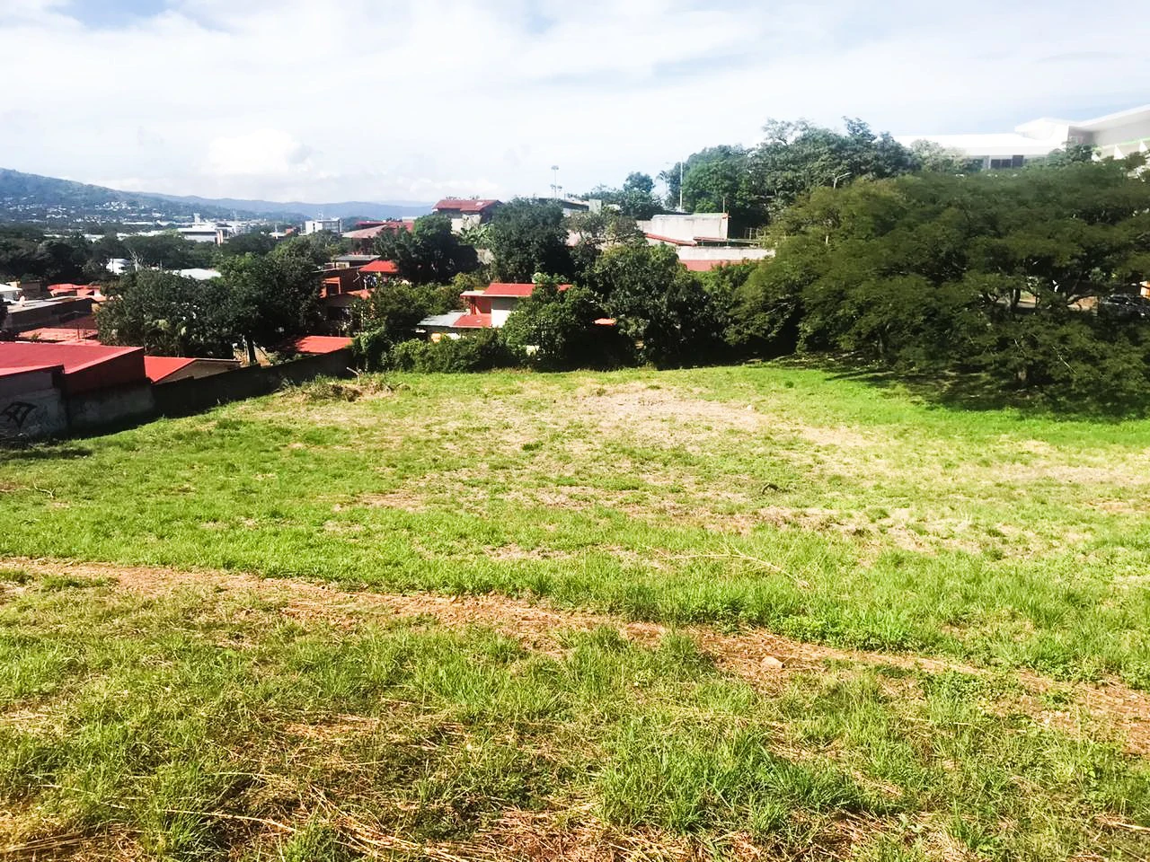 Property for sale in Santa Ana with mixed use such as paddle tennis courts, church and others Costa Rica - Gallery image 5