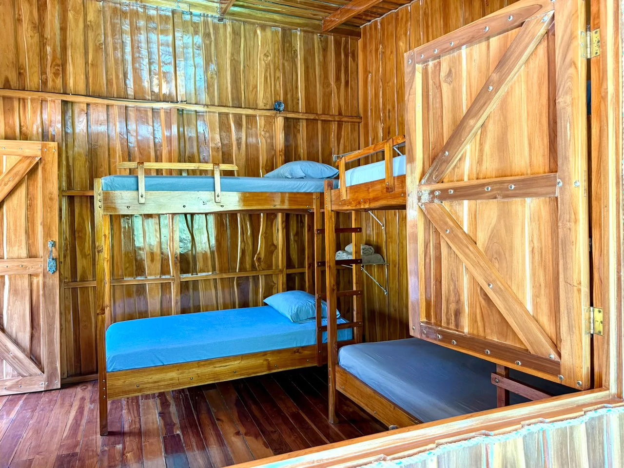 Cobano Jungle Lodge: Santa Fe de Cobano, Costa Rica  Tropical Home with Guest House,  Airbnb Potential & Jungle Privacy ONLY $249,000 USD! - Gallery image 23