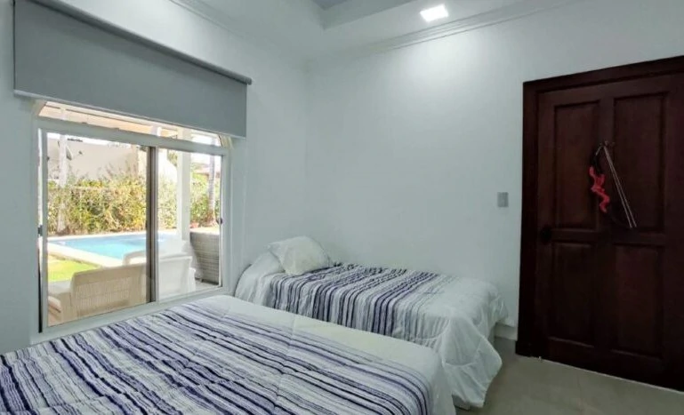 Standout home in highly sought after community close to the beach in Bejuco! - Gallery image 10