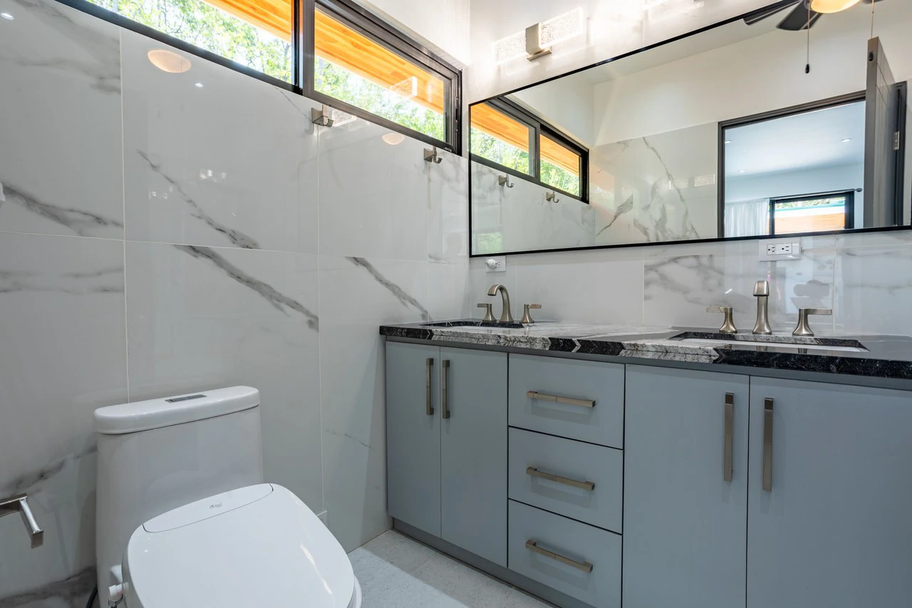 Custom Built Luxury Retreat with Guest Villas in Ojochal - Gallery image 32