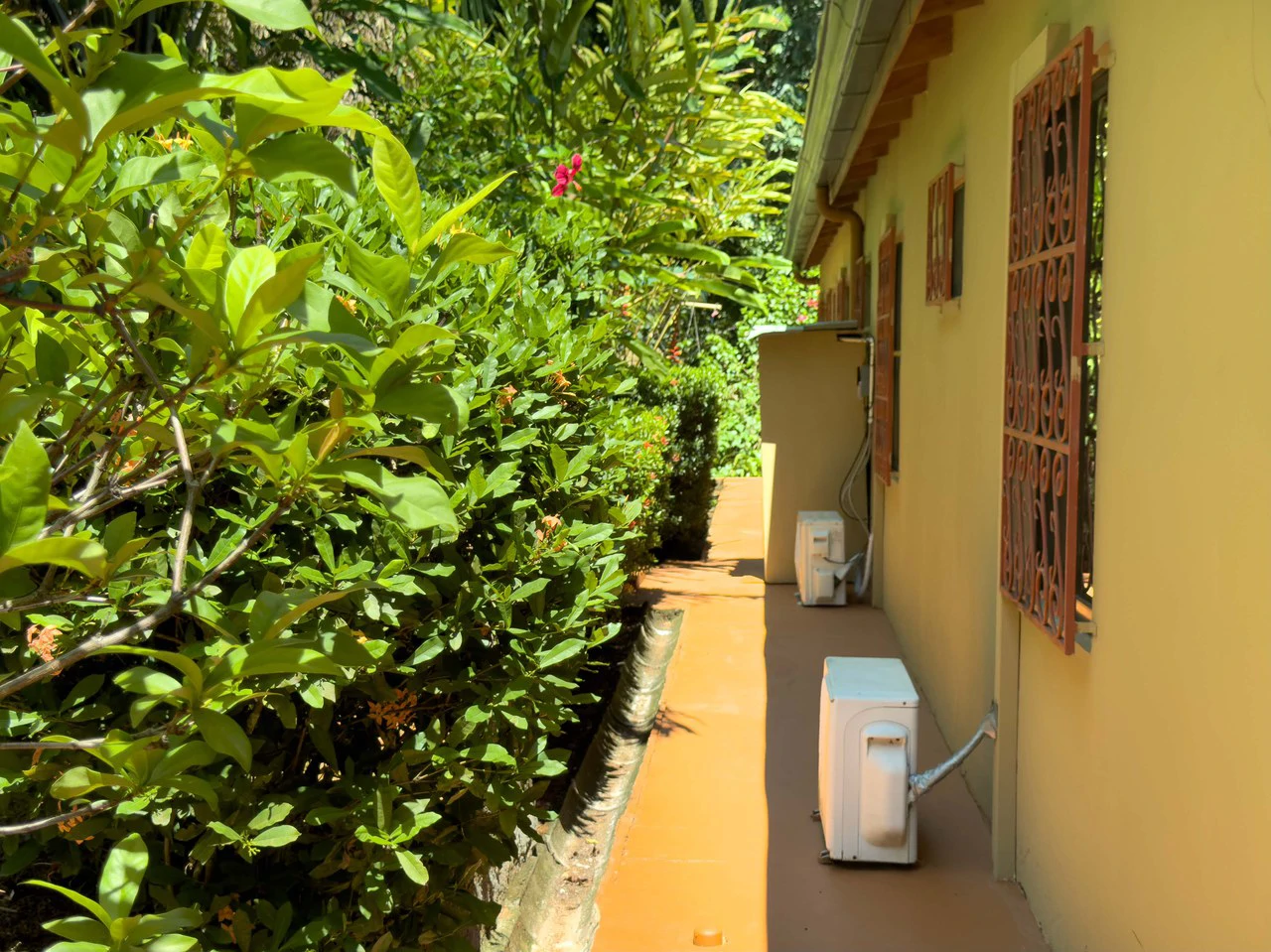 Commerical Property with 4 Ocean View Rental Units in Ojochal - Gallery image 22