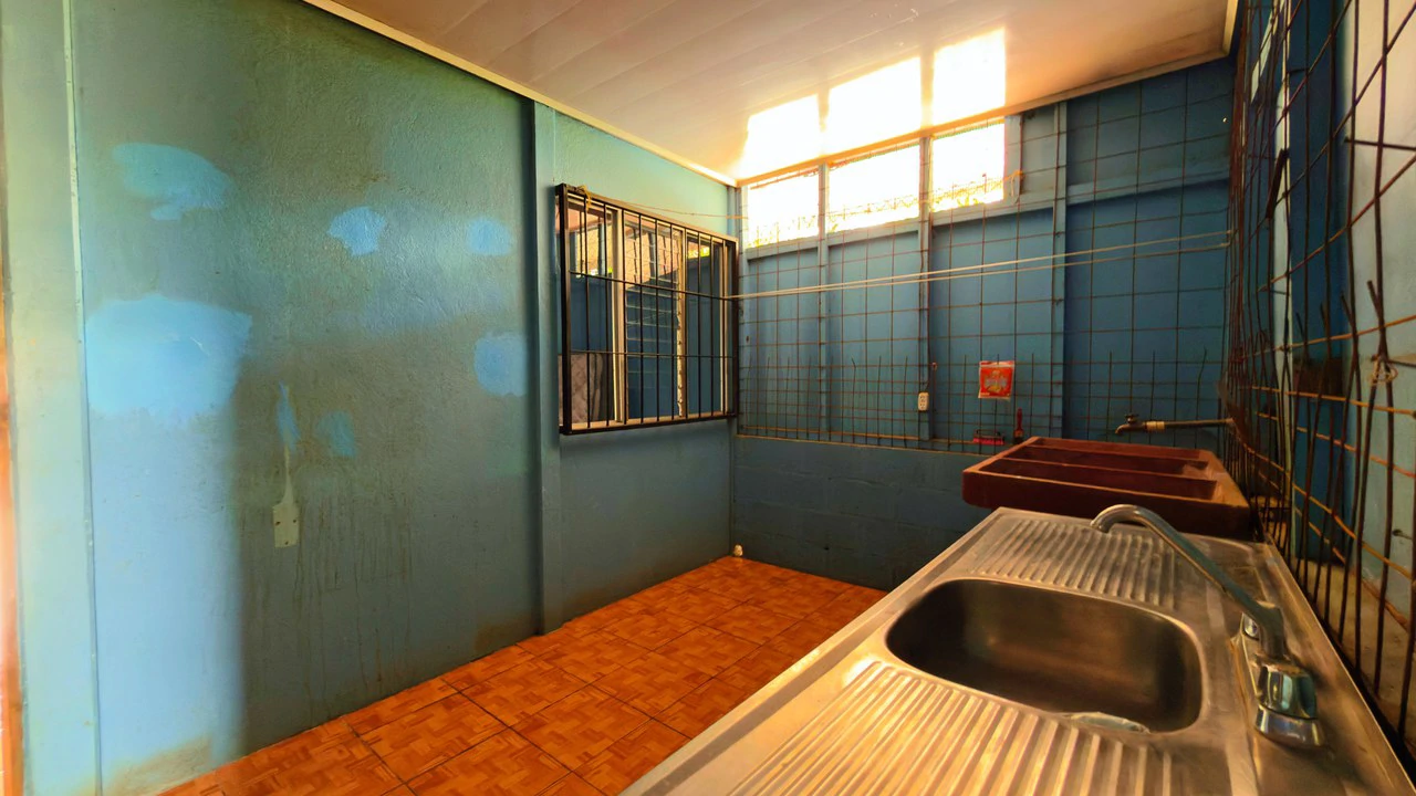 Countryside House For Sale in San Pedro - Gallery image 12