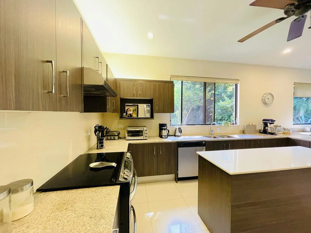 One Floor House for Sale Wide Garden Santa Ana Costa Rica - Gallery image 9