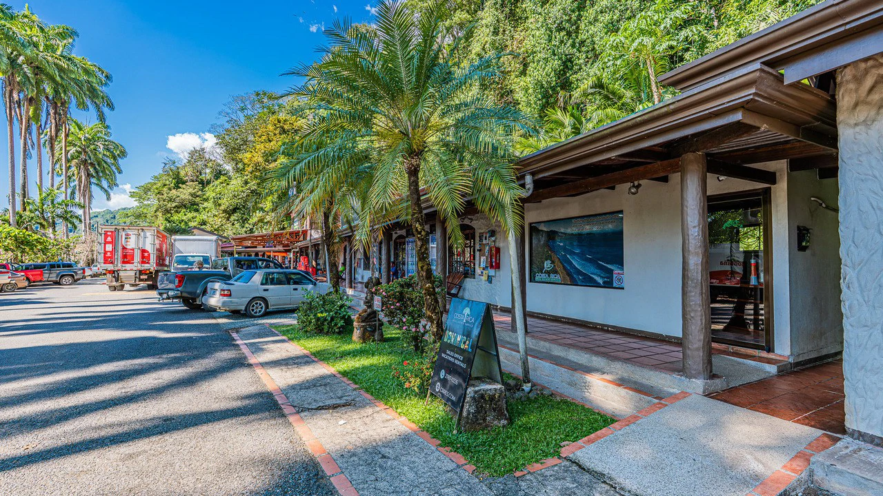 Prime Commercial Plaza for Sale in Playa Dominical - Gallery image 7