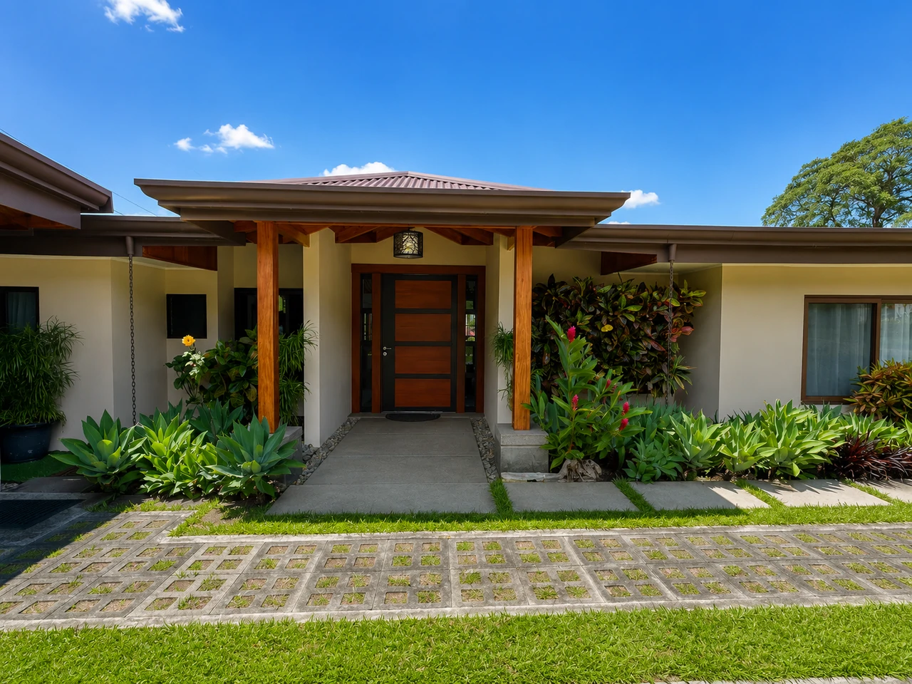 House For Sale in Piedades - Gallery image 3