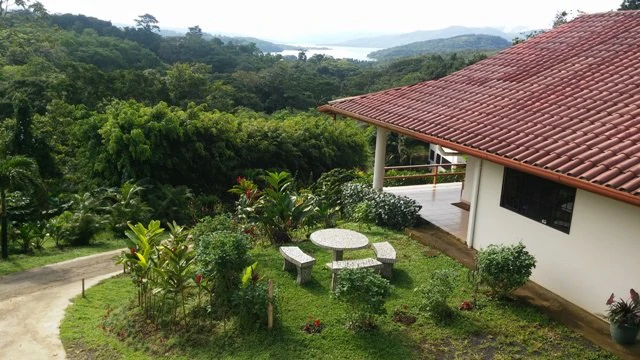 Ideal B & B Property: 3 separate Buildings. Lake & Volcano View. Owner financing available. - Gallery image 2