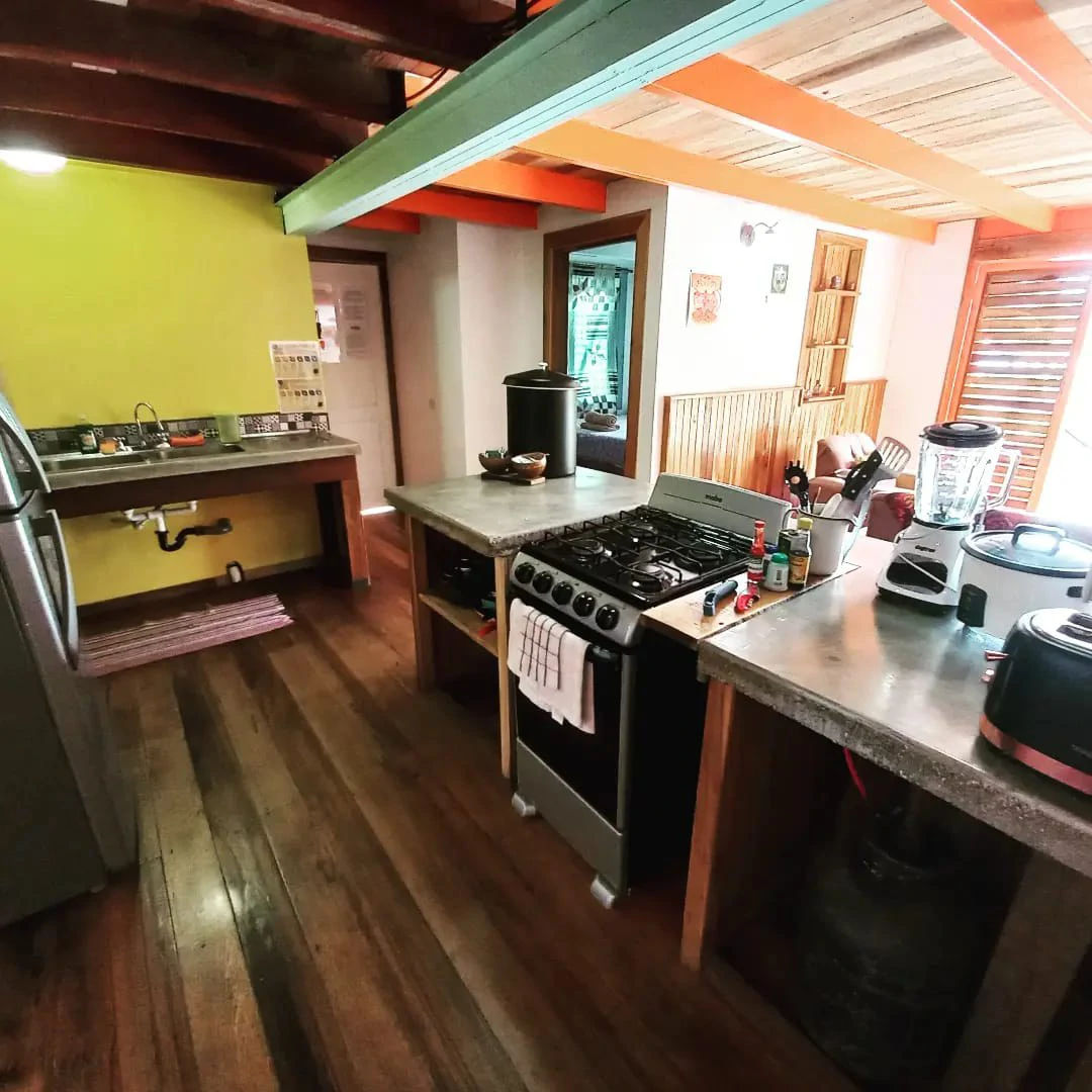 6 Bd/4 Ba:  Income Producing 3 Unit Apartment In Downtown Puerto Viejo - Gallery image 10