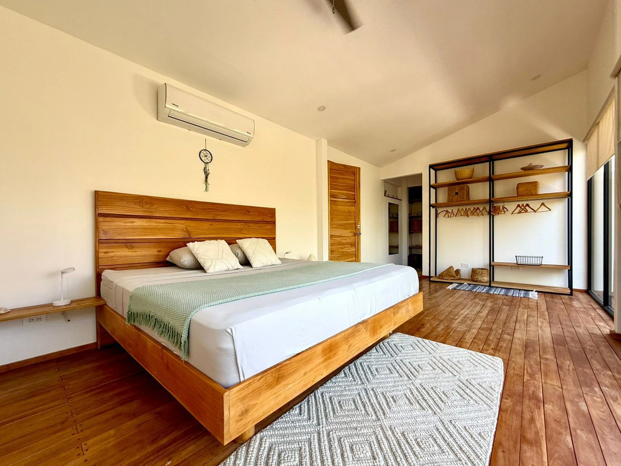 Casa Buddha (Casa Buda): Modern Tropical Home with Pool Near the Beach in Costa Rica  $365,000 - Gallery image 12