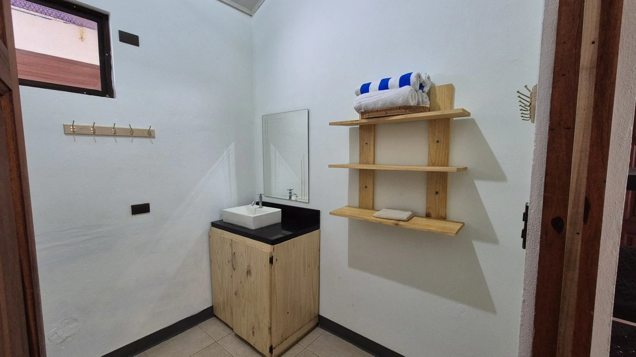 Income Generating Property. Costa Rica. Near the beach:   Income-Generating Oasis in Villa Verde, Garabito – Just Minutes from Puntaleona - Gallery image 17